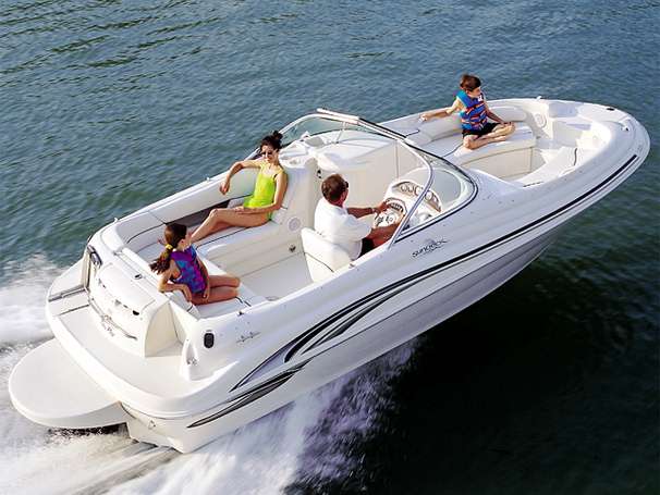 Sea Ray 210 Sundeck Manufacturer Provided Image