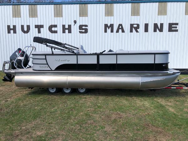 2023 Bentley Pontoons Legacy 223 Navigator