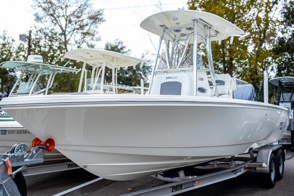 2025 Pathfinder 2400 Open