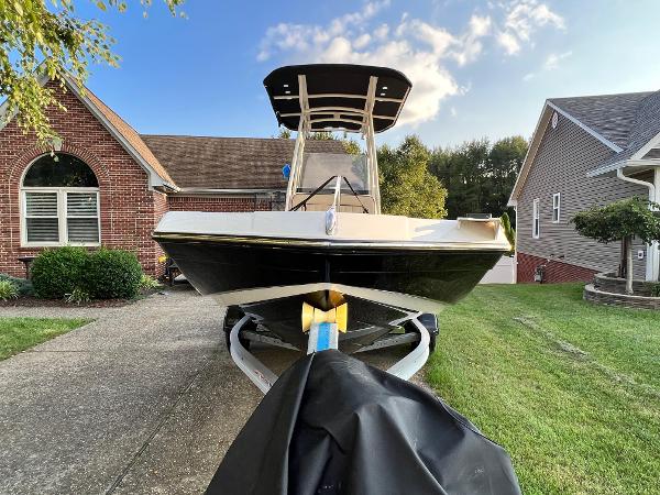 2022 Yamaha Boats 190 FSH Sport