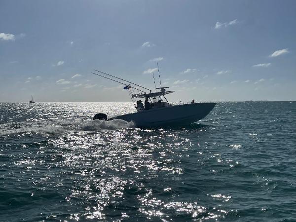 2010 Venture 34 Open