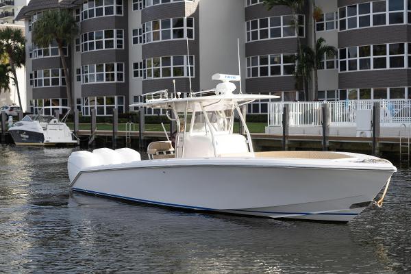 2010 Venture 34 Open