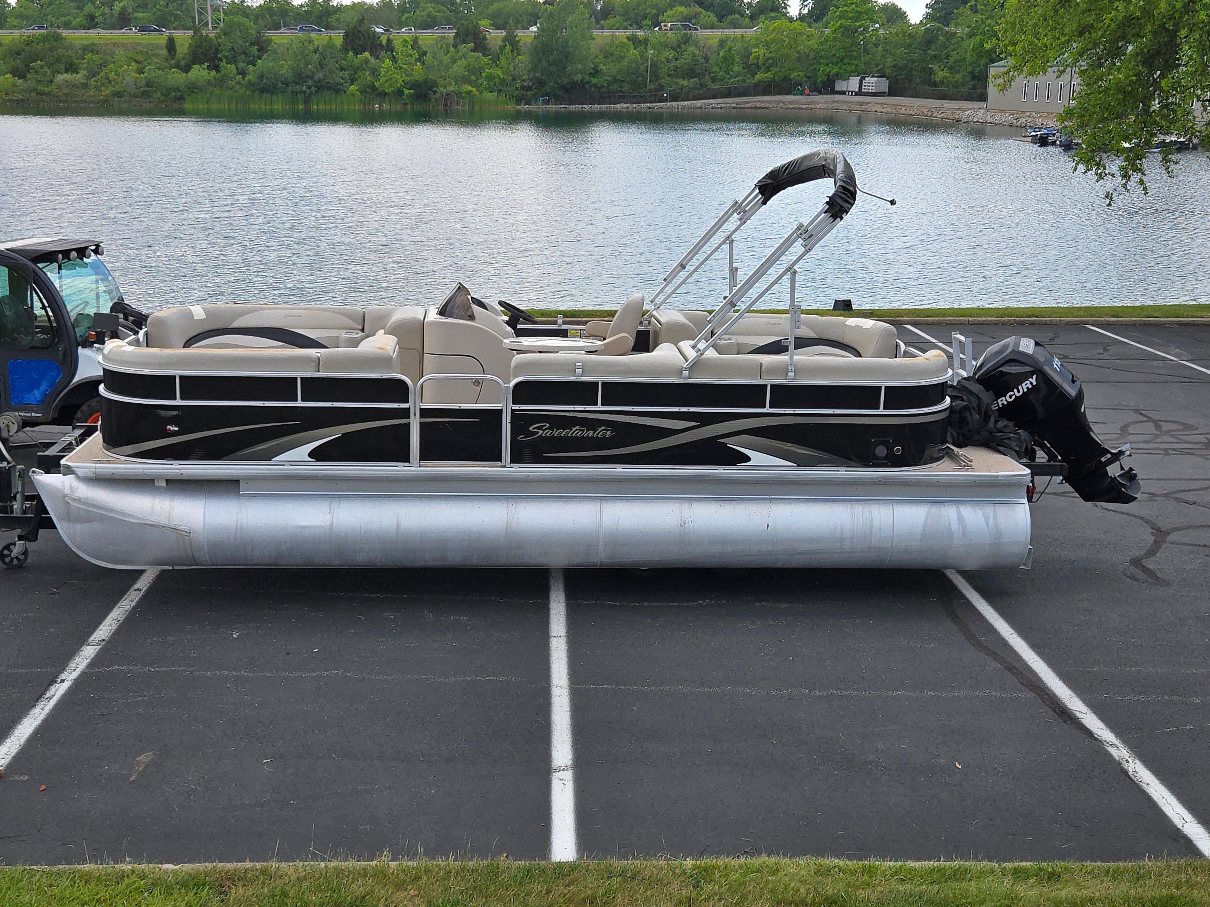 2012 Sweetwater 2486