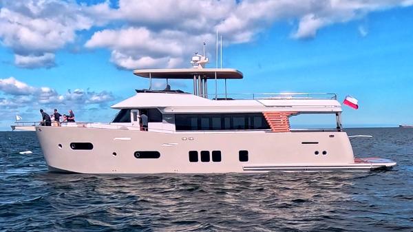 2026 Cormorant Yachts COR850