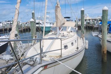 1995 Island Packet 32