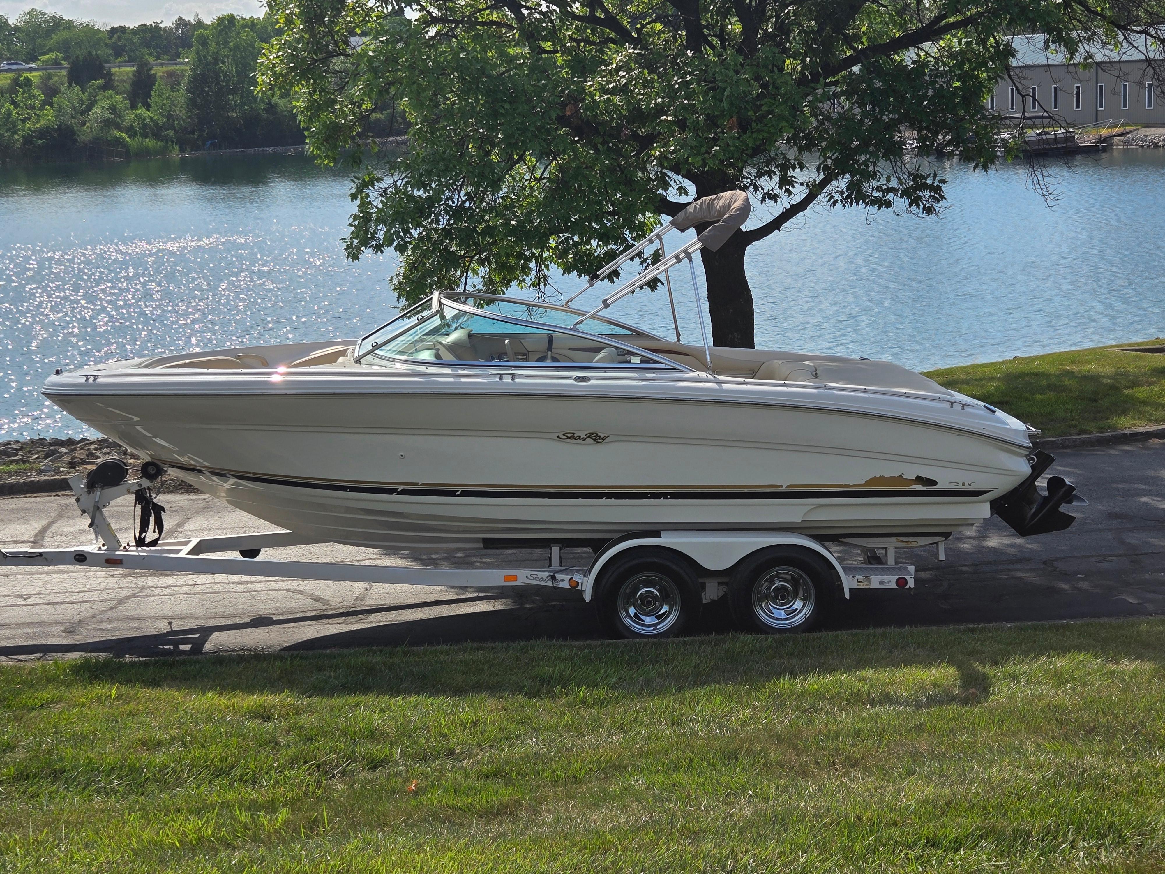 1999 Sea Ray 210 Bow Rider