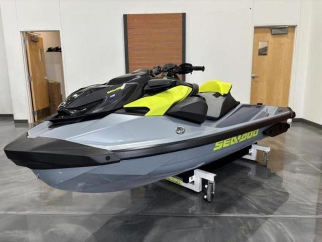 Sea-Doo RXP-X™ 325 Tech, BRP Premium A, Ibr Ice Metal /