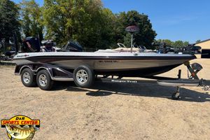 Ranger Z520L 2019 Ranger Z520L boat on trailer at D&R Sports Center, outdoor setting.