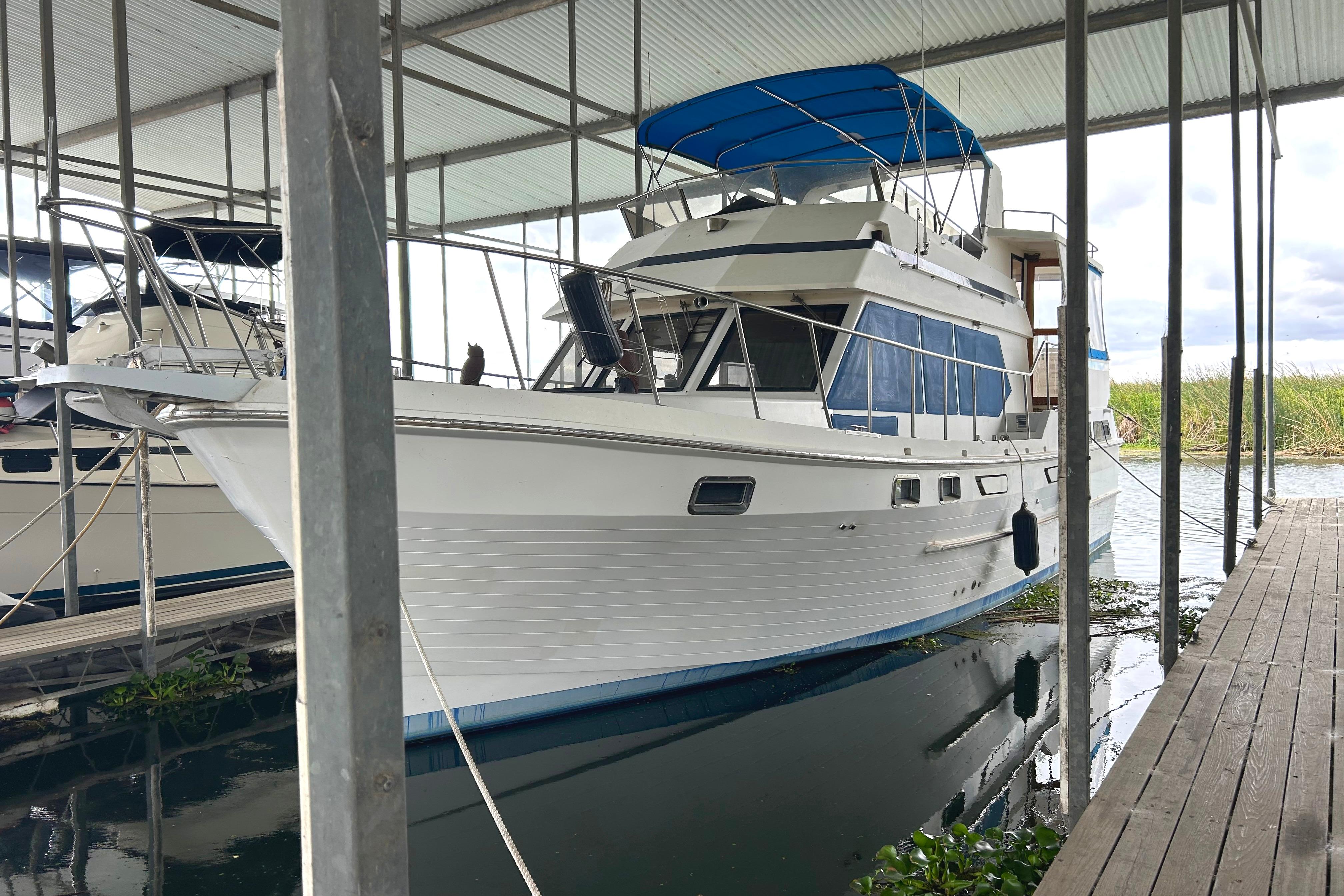 1988 CHB Ponderosa Motor Yacht