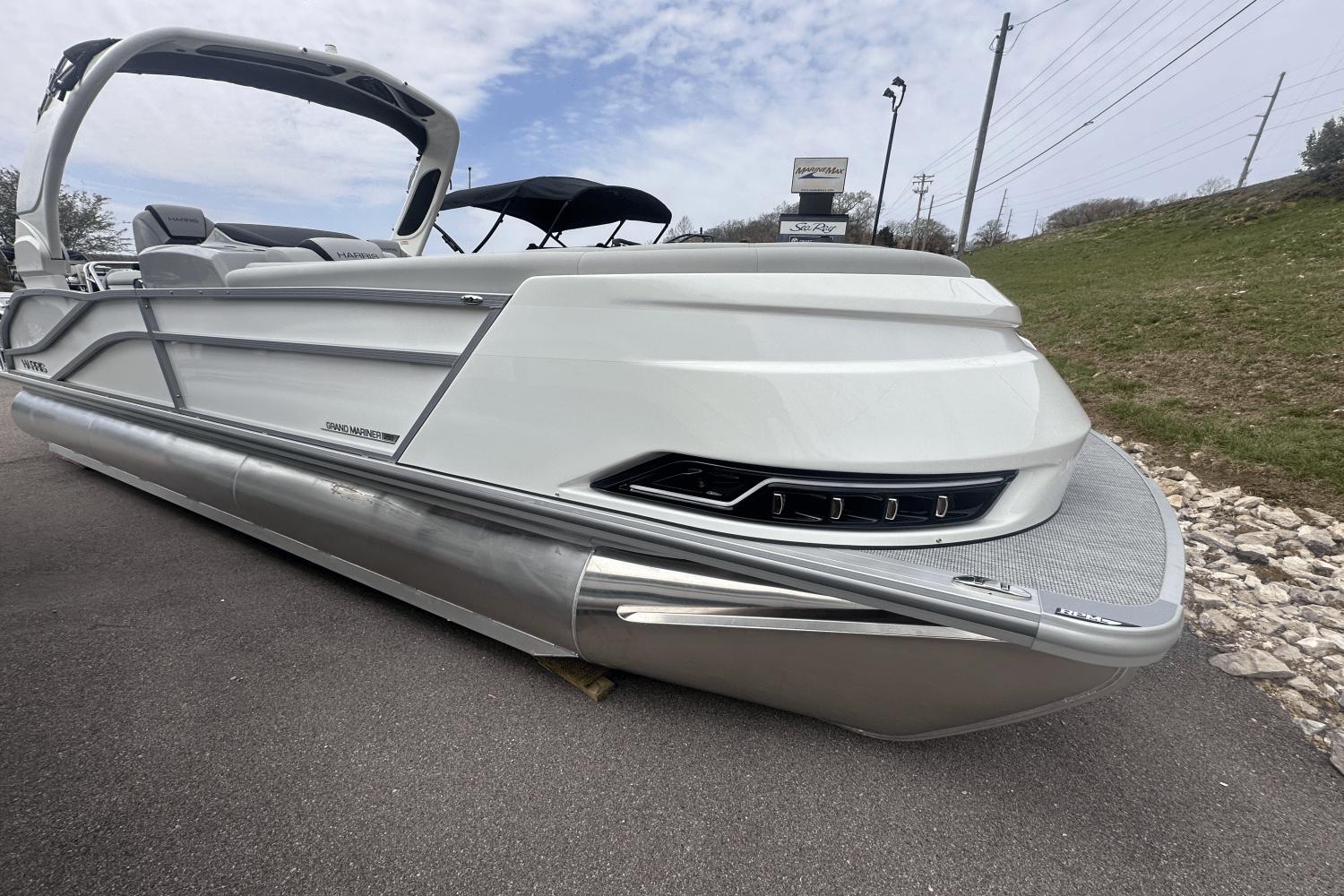 2025 Harris Grand Mariner 250