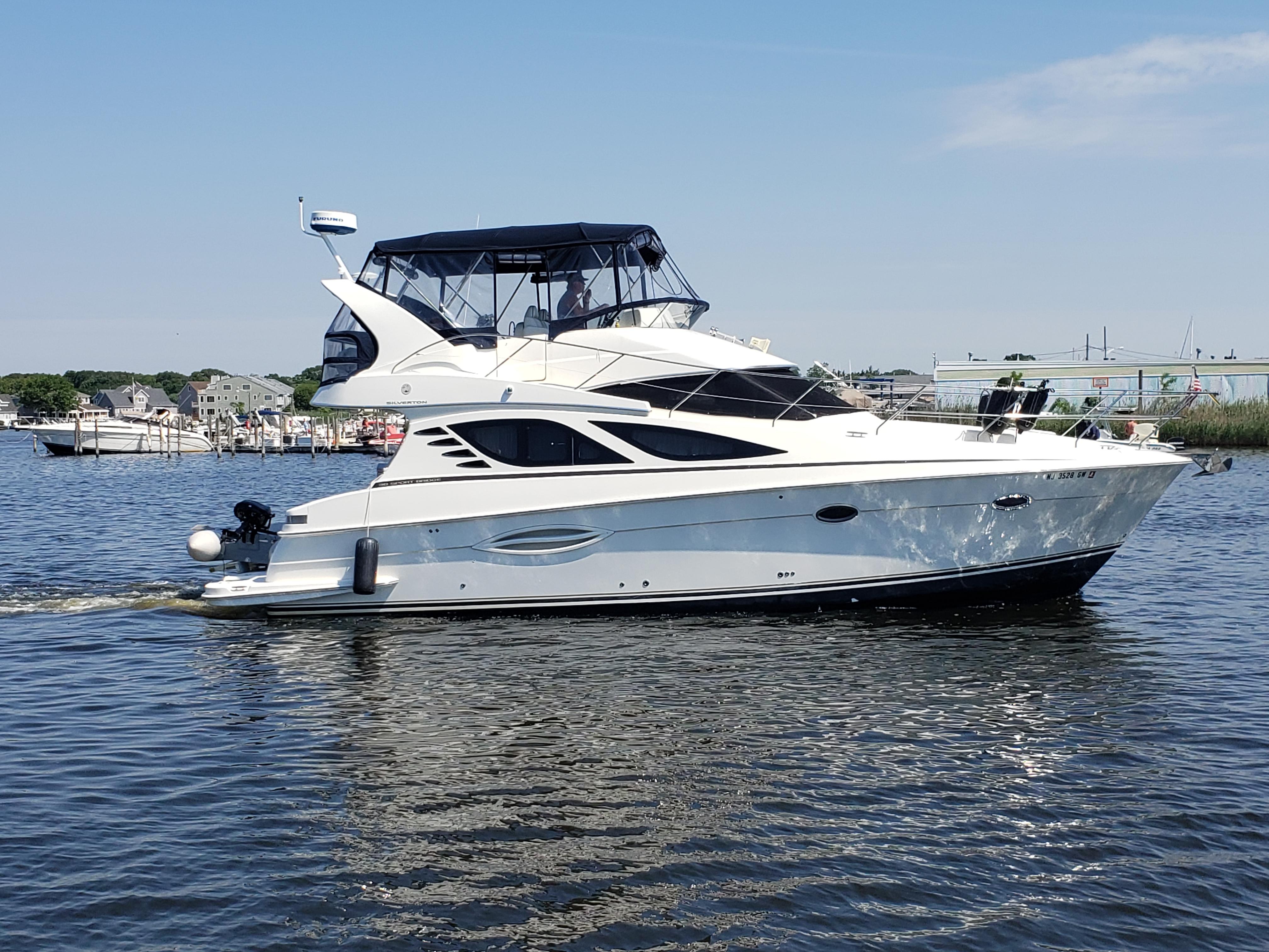 2005 Silverton 38 Sport Bridge, Brick New Jersey