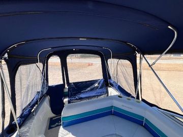 1993 Rinker Fiesta Vee 260