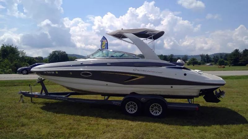 2021 Crownline (Hay Beds) E255