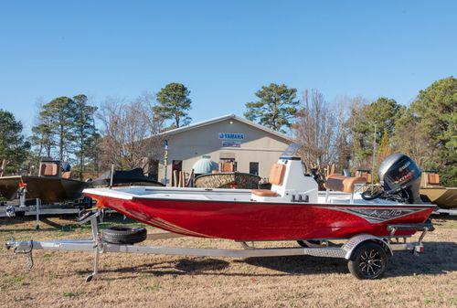 2024 Avid 18 Rogue