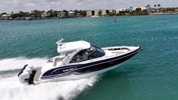 2019 Formula 350 Crossover Bowrider OB
