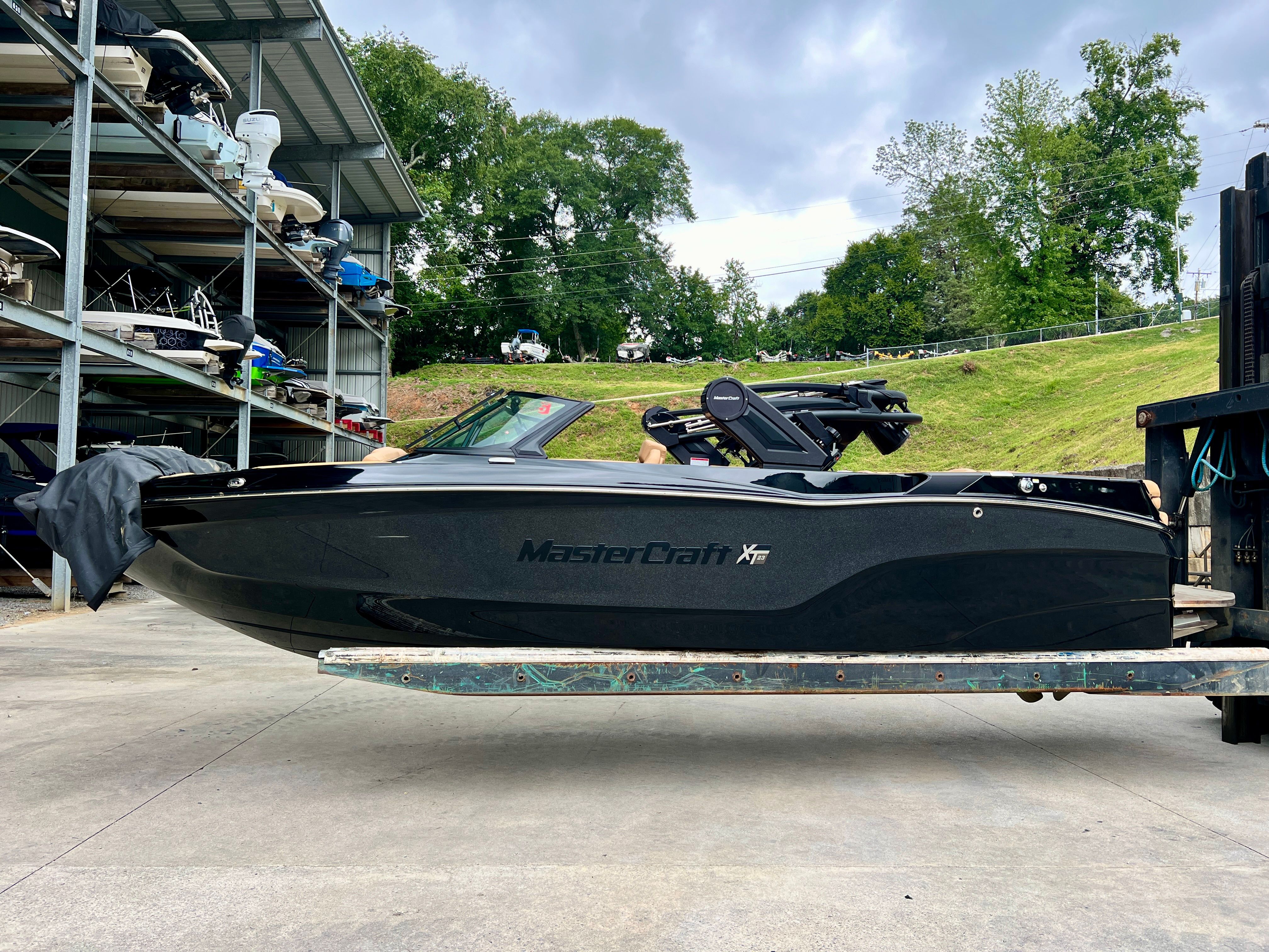 2022 MasterCraft XT23