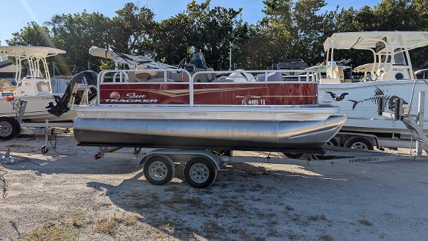 2024 Sun Tracker Bass Buggy 16 XL Select