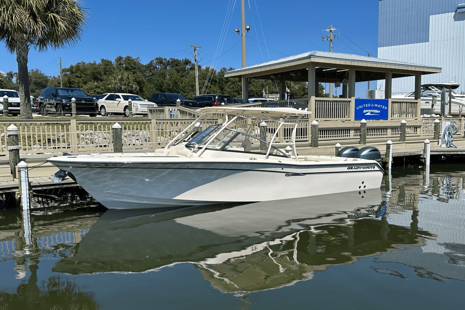 Grady-White Freedom 275