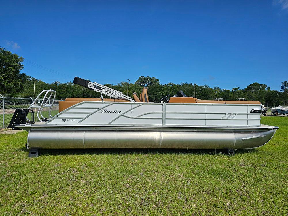2025 Bentley Pontoons Elite 253 Admiral