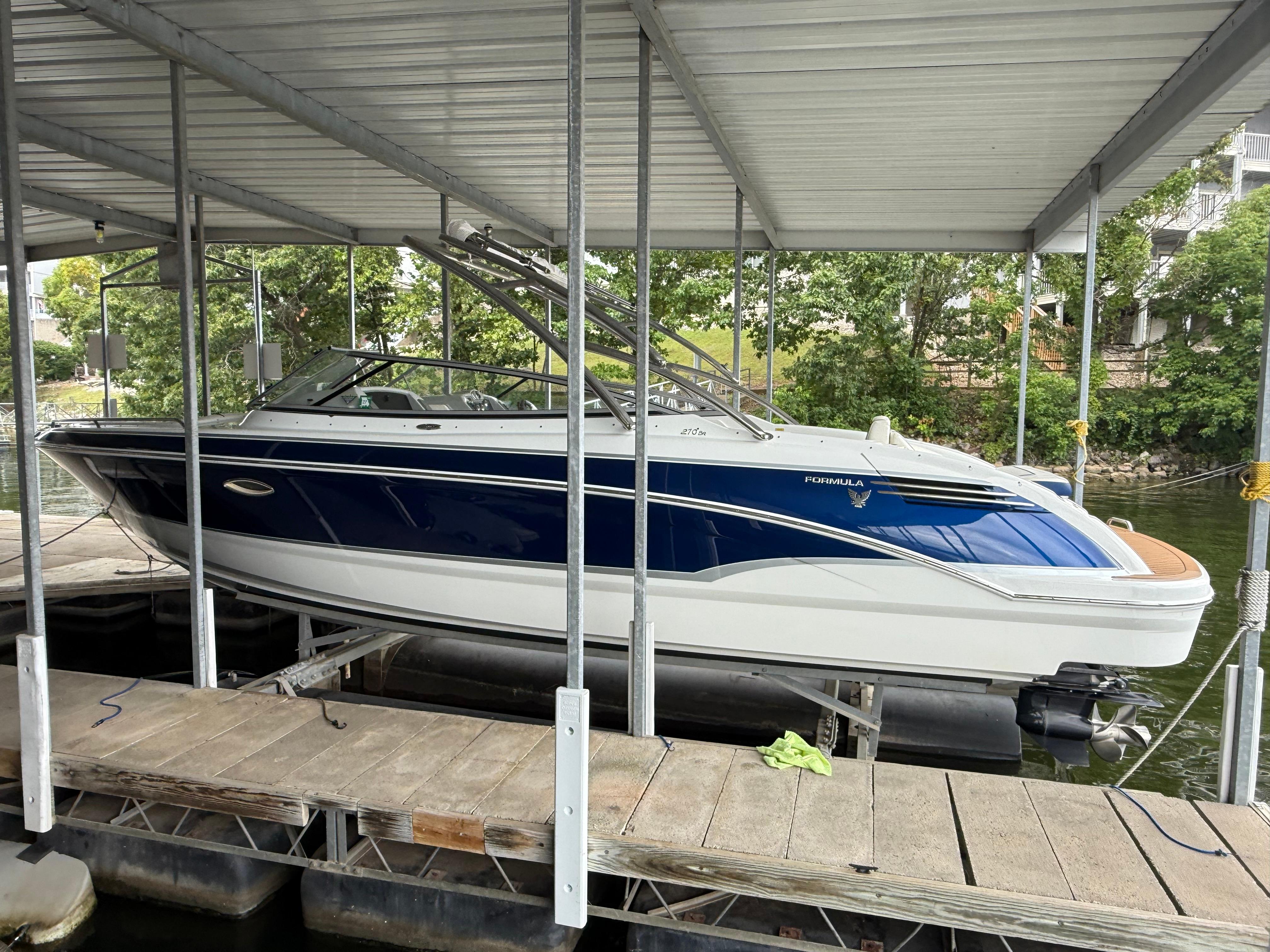 2009 Formula 270 Bowrider