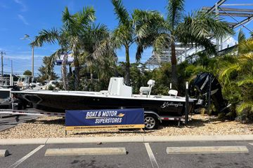 2013 Yellowfin 24 Bay