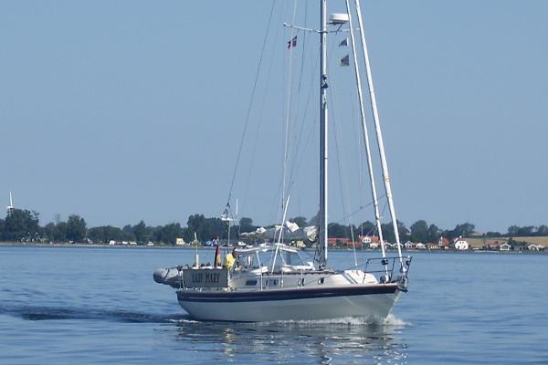 1983 Westerly 33 Discus
