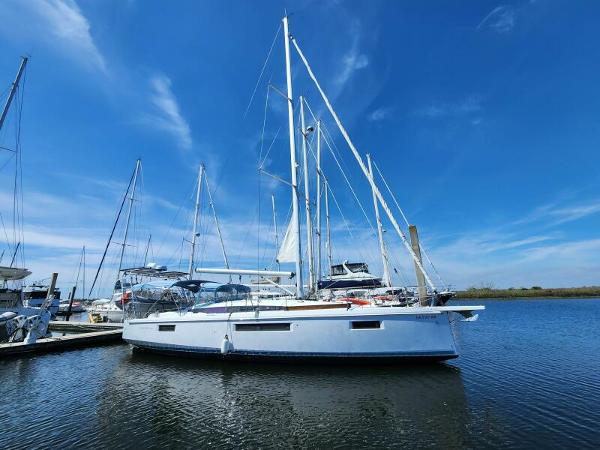 2020 Jeanneau Sun Odyssey 410