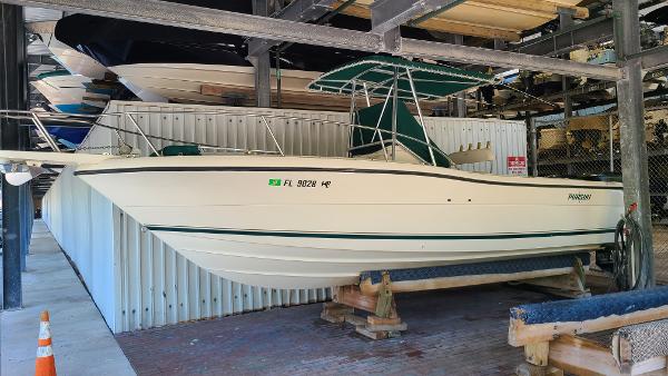 1996 Pursuit 2470 Center Console
