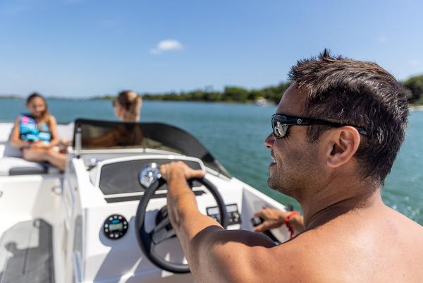 2023 Bayliner Element M17