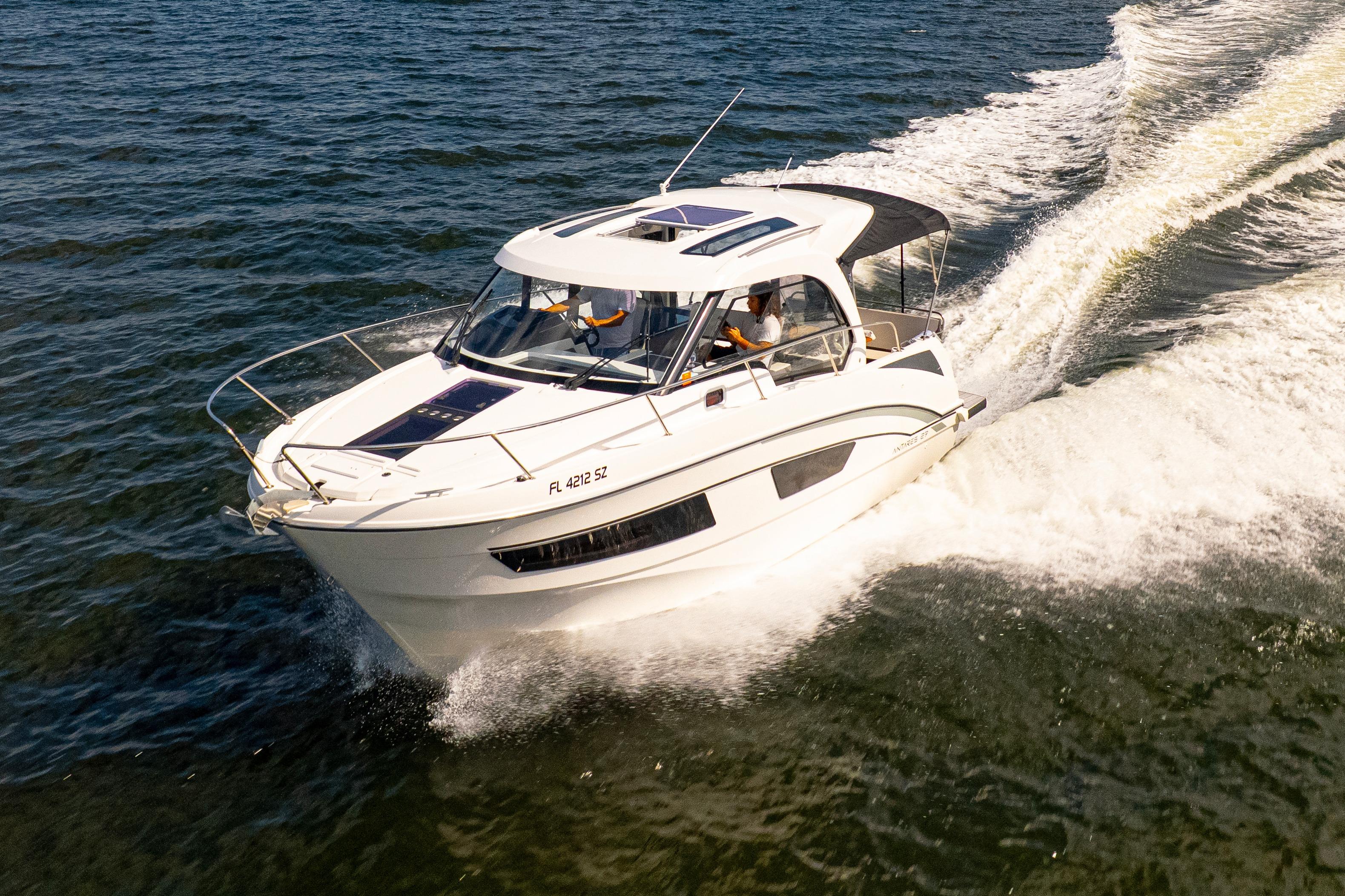 2021 Beneteau Antares 9