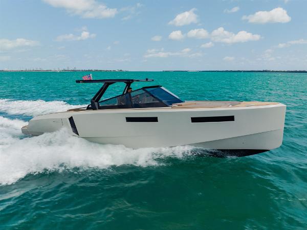 2024 Evo Yachts Evo R4 WA