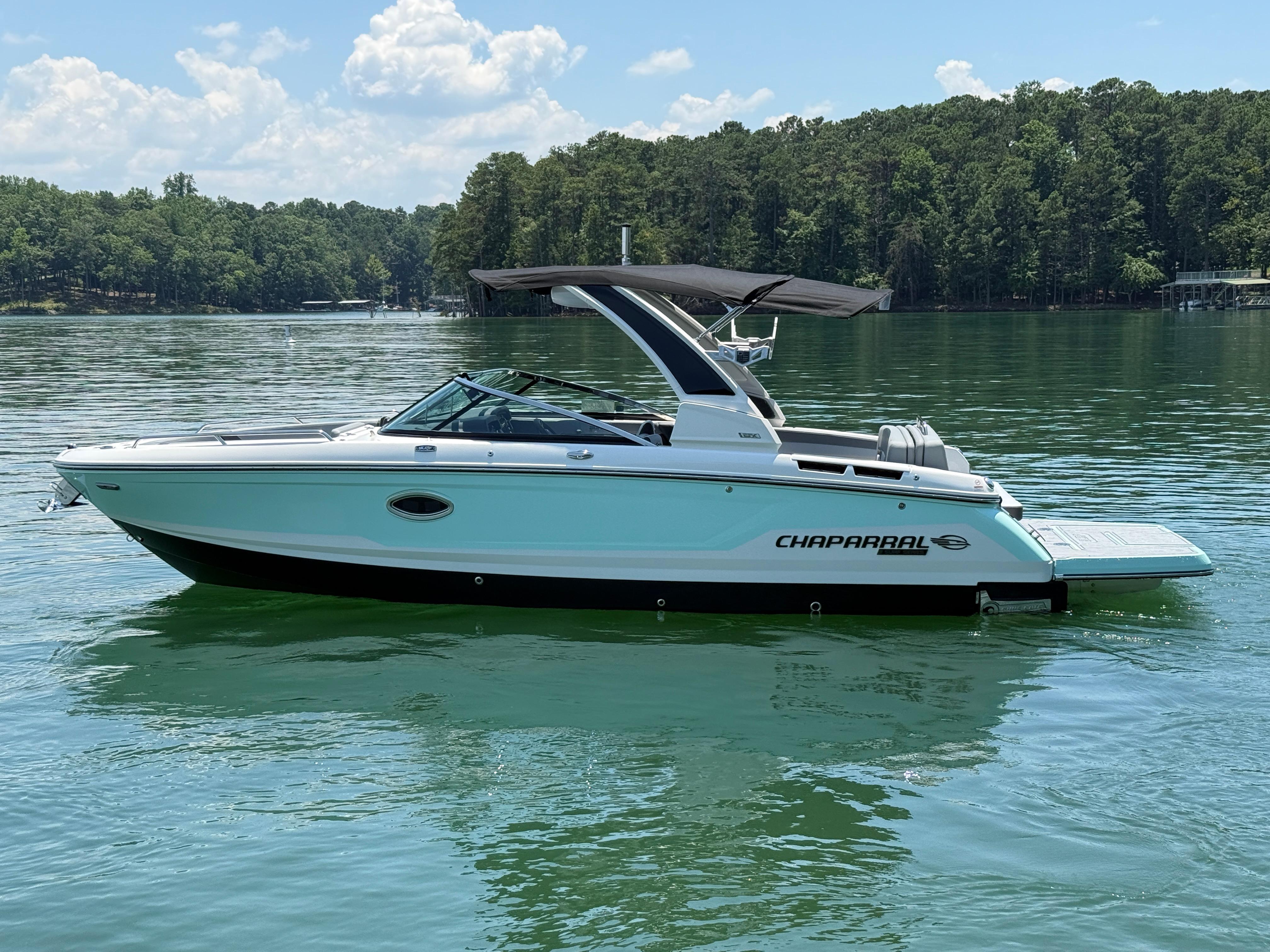 2025 Chaparral 26 Surf