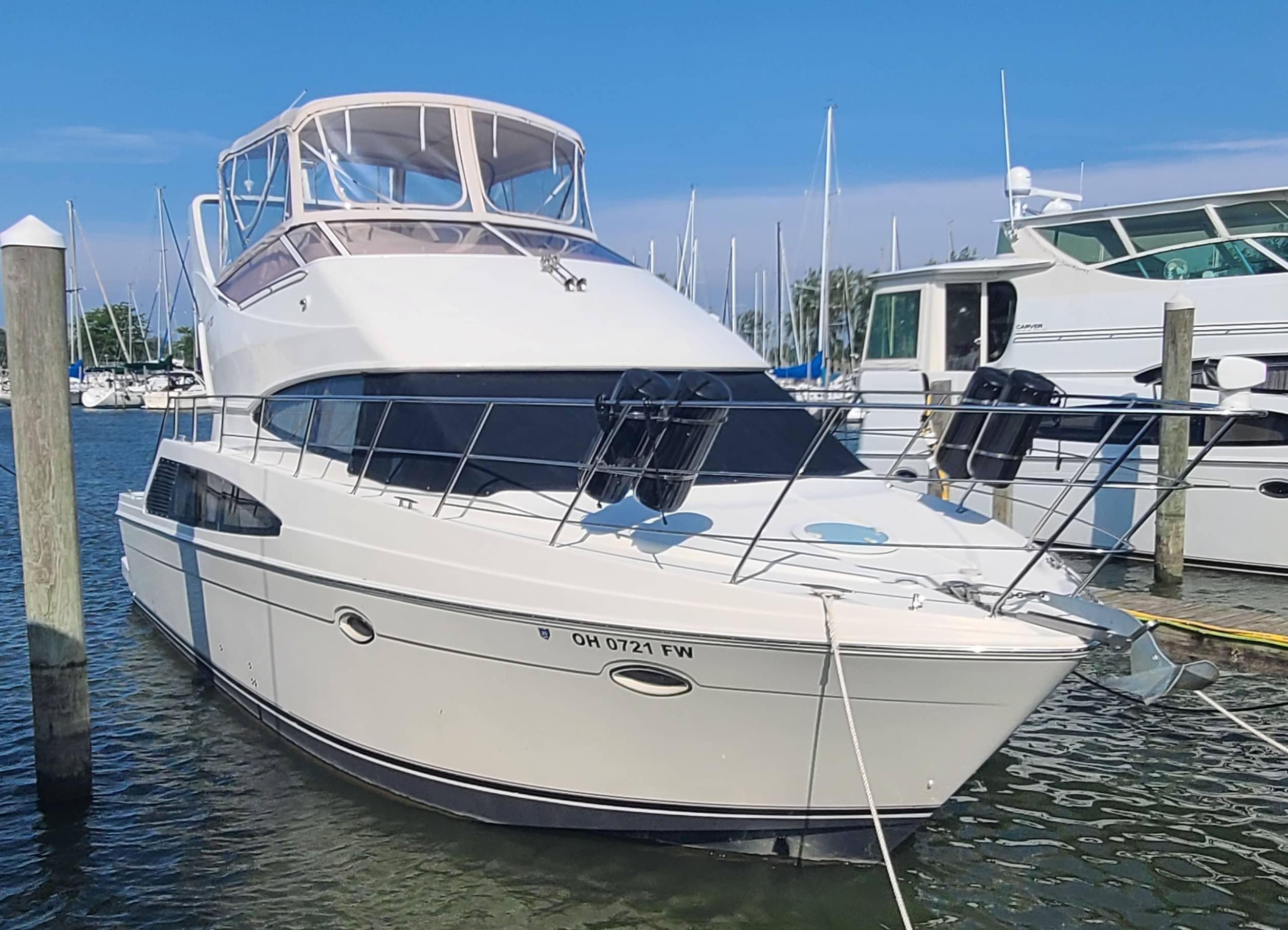 2004 Carver 420 Mariner, Muskegon Michigan - boats.com