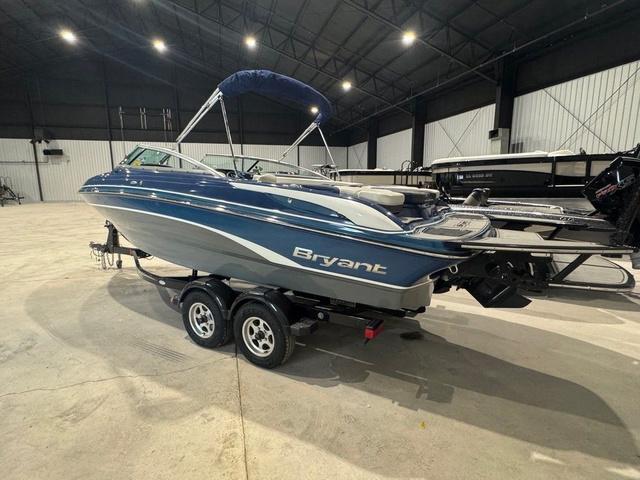 2016 Bryant Boats 210