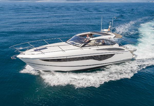 2020 Princess V40