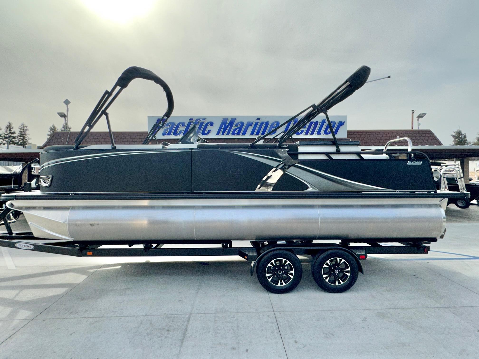 2025 Avalon 23' LSZ Platinum Elite Windshield w/ 150HP Mercury!