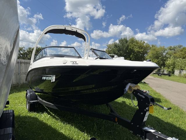 2025 Yamaha Boats AR190
