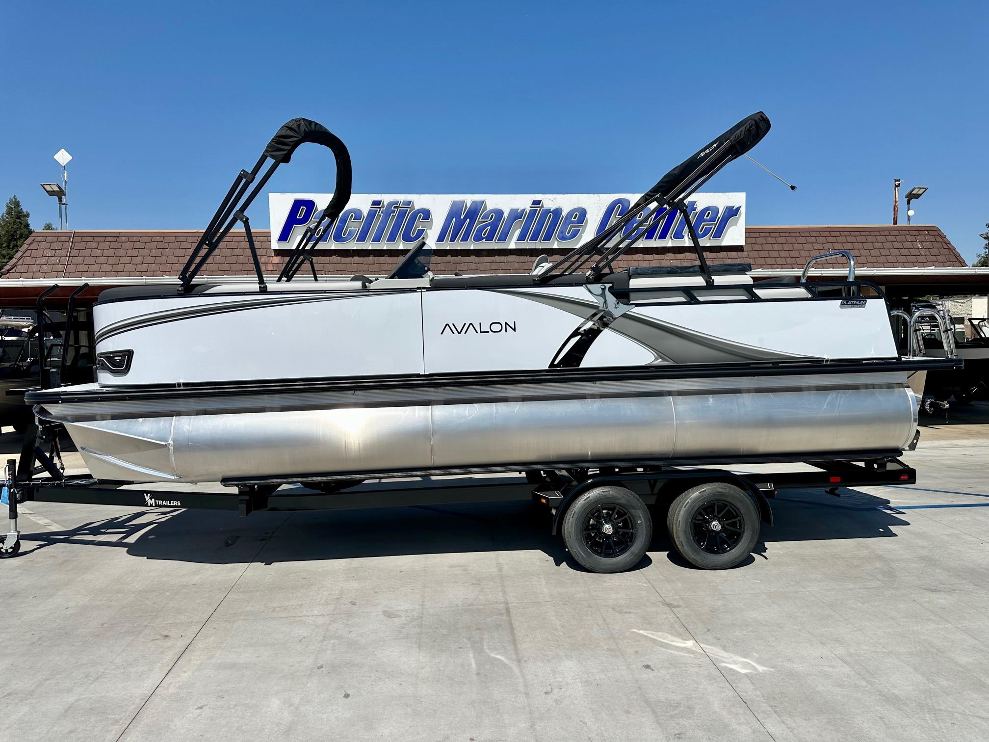 2025 Avalon LSZ - 23 FT Elite Windshield w/ 150HP Mercury!