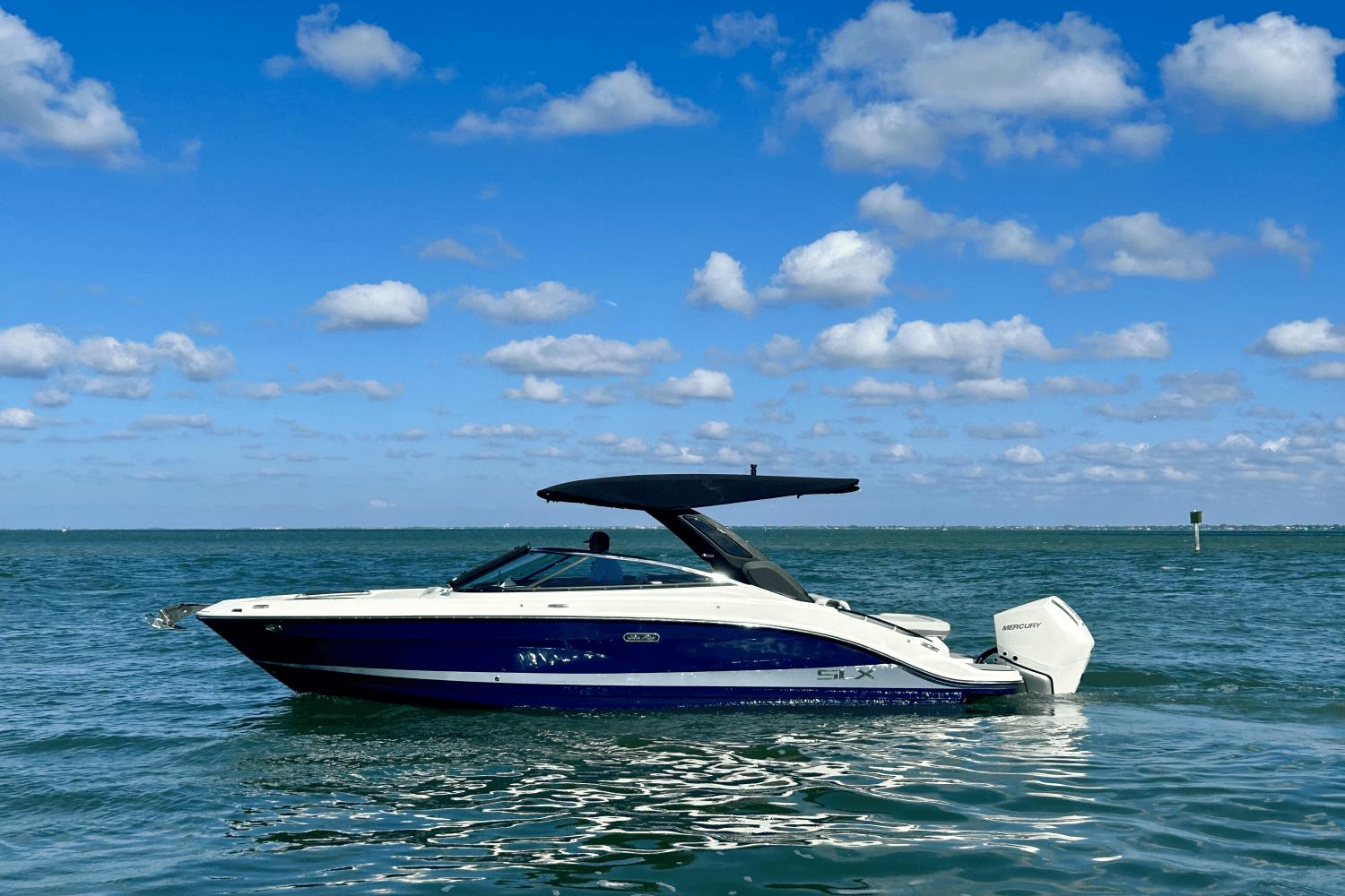 Sea Ray SLX 260 Outboard