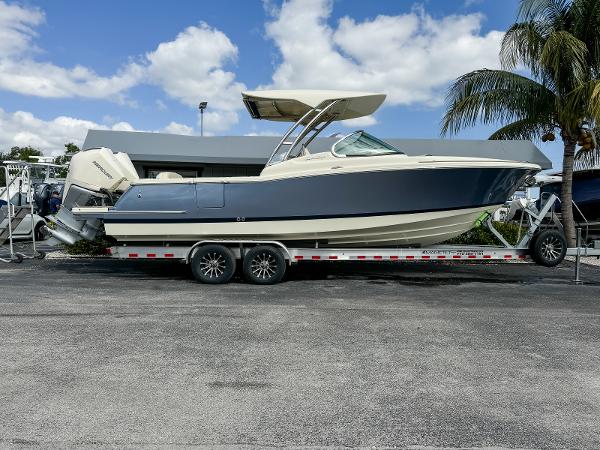 2025 Chris-Craft Calypso 28