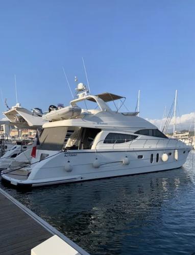 2005 Rodman 64