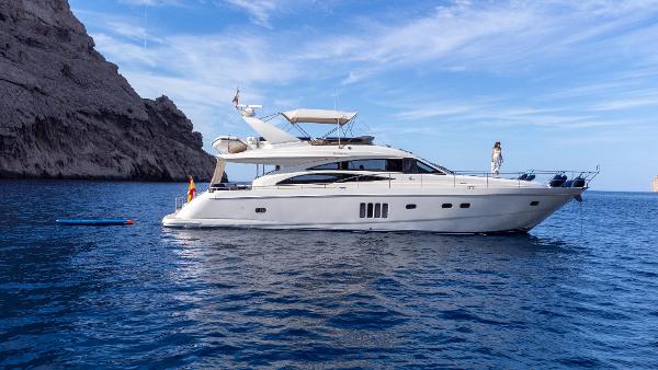2007 Princess 67 Flybridge