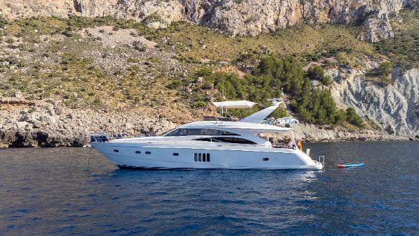 2007 Princess 67 Flybridge