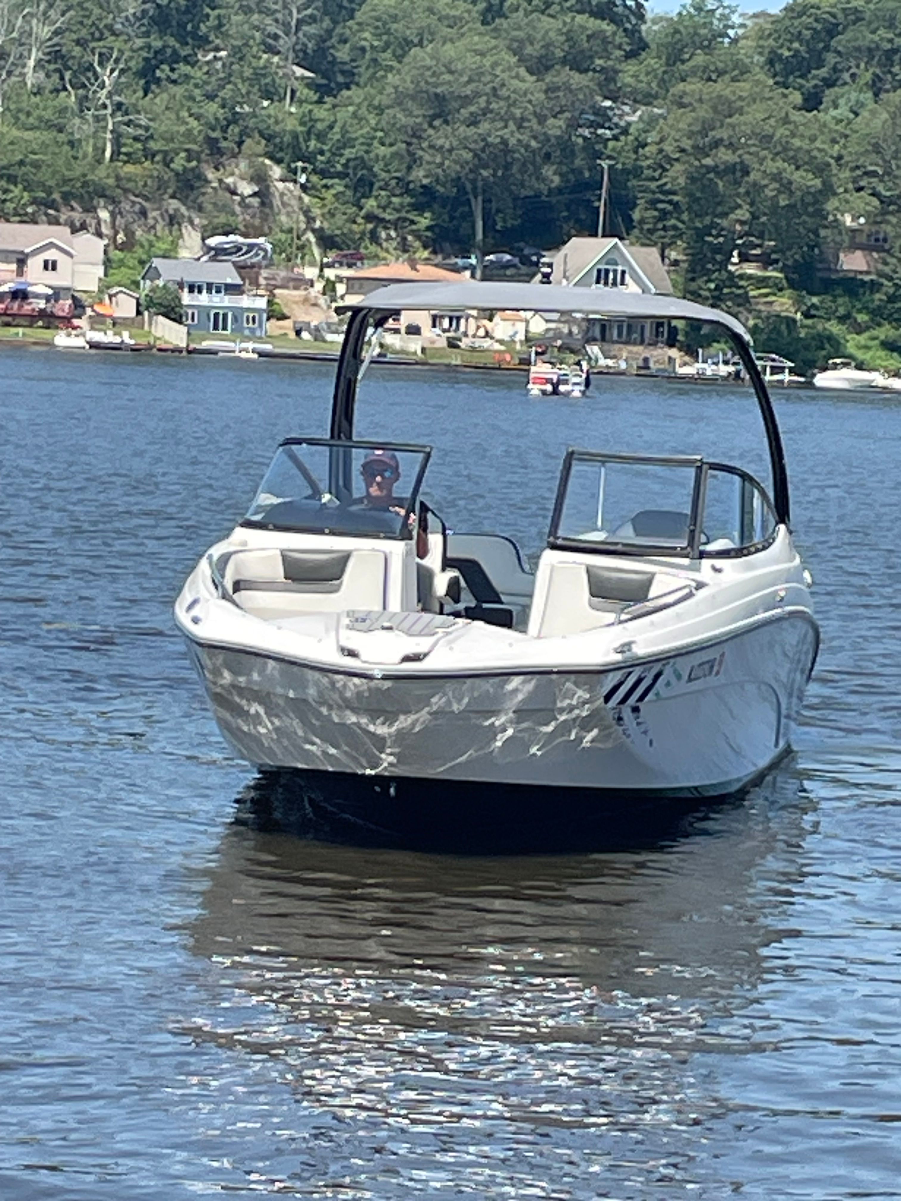 2016 Yamaha Boats AR240