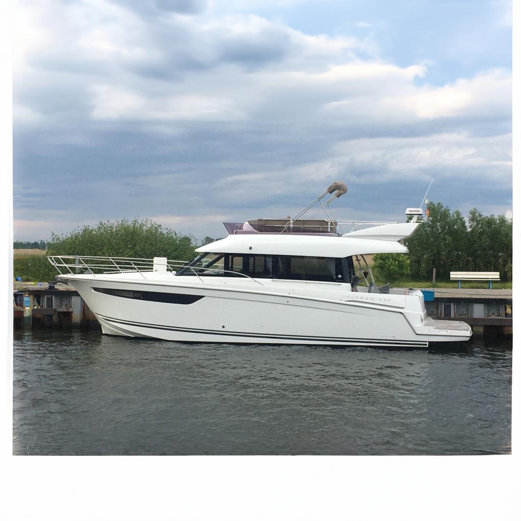 2015 Jeanneau Velasco 43F
