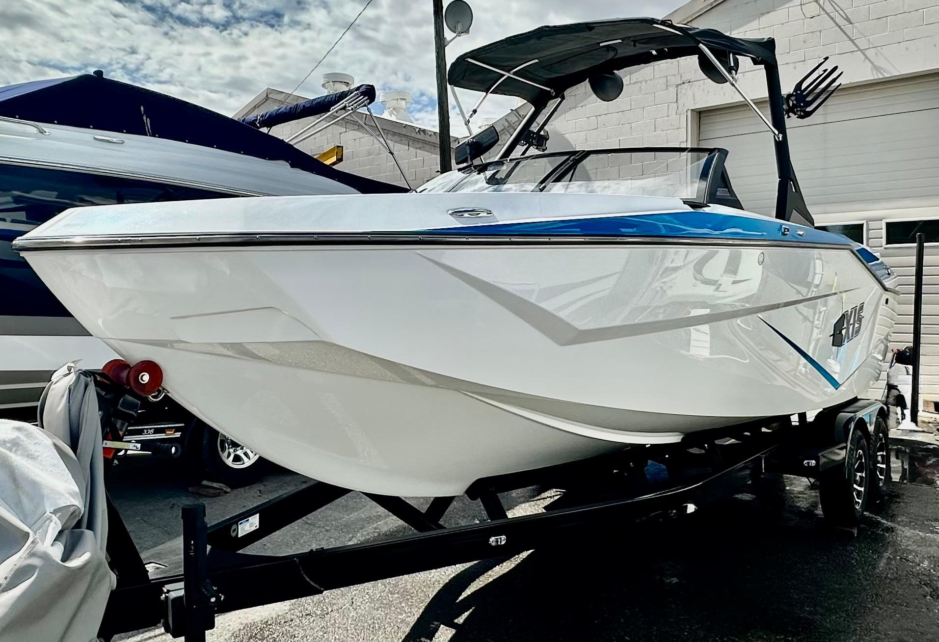 2024 Axis T250