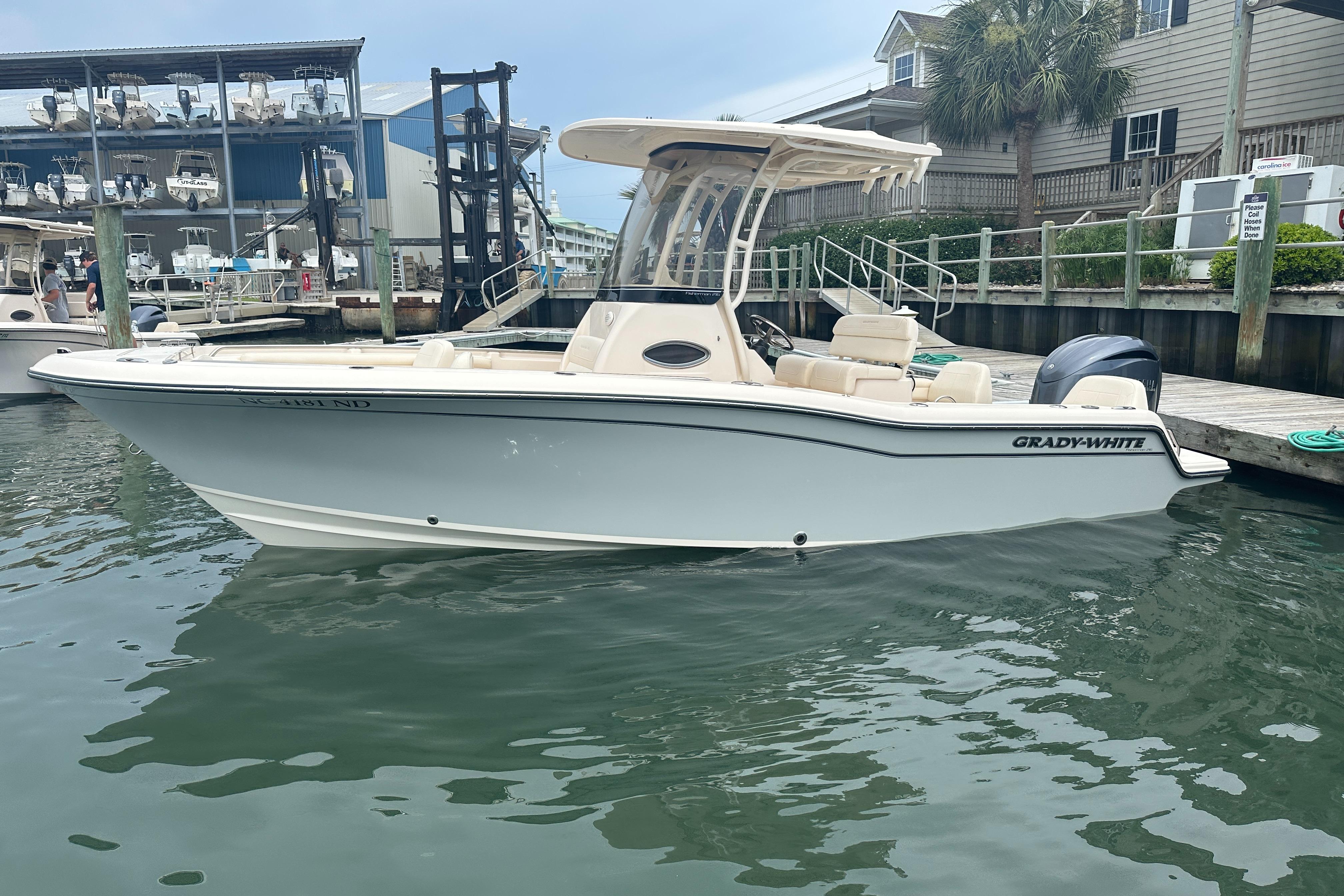 2024 Grady-White Fisherman 216