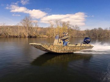 2025 Lowe Roughneck RX1870 Pathfinder