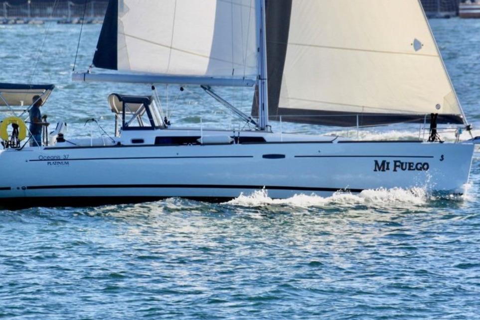 2017 Beneteau Oceanis 37