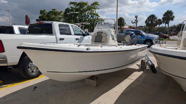 2025 Key West 1720 Center Console
